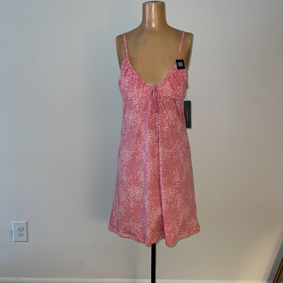 BCBGMAXAZRIA Nightgown in Pink - Size Medium - NWT - Unique Stretch Fabric - Picture 4 of 13